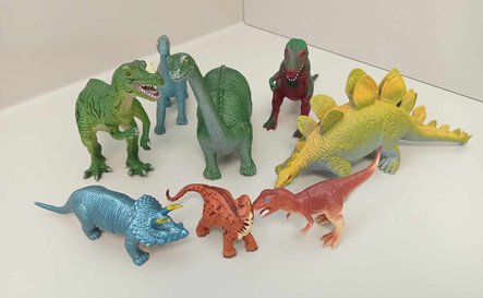 11067 - Medium Dinosaurs
