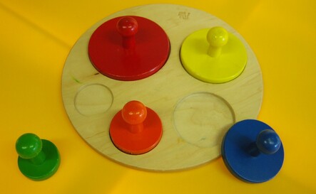 7387 - Circle Sorter with Knobs
