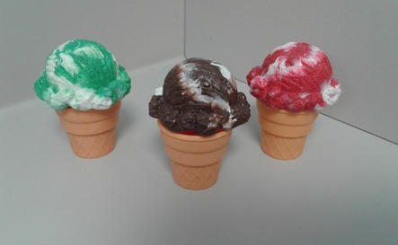 7450 - Rainbow Colour Cones