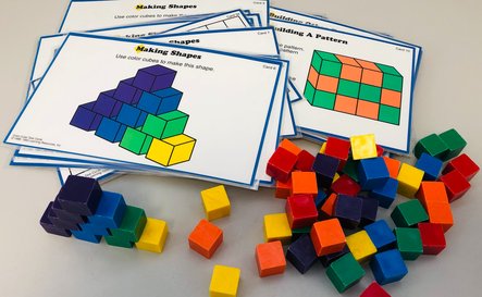 7628 - Colour Cubes Activity Set